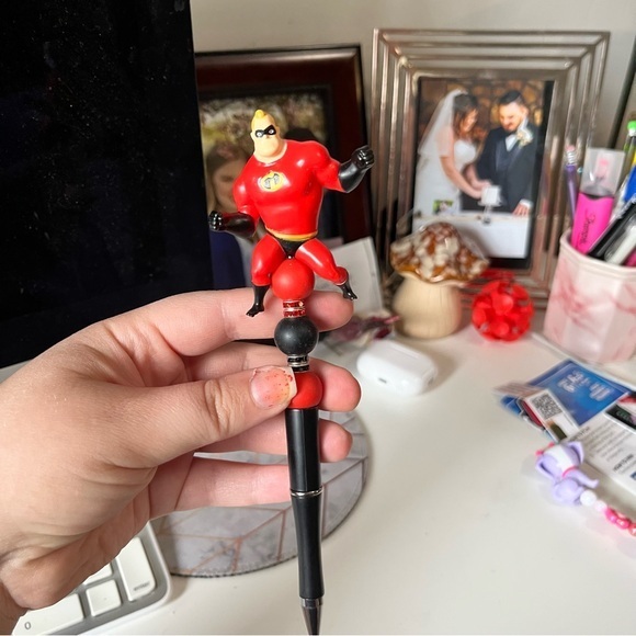 Disney Other - Disney Mr.Incredible beaded retractable pen